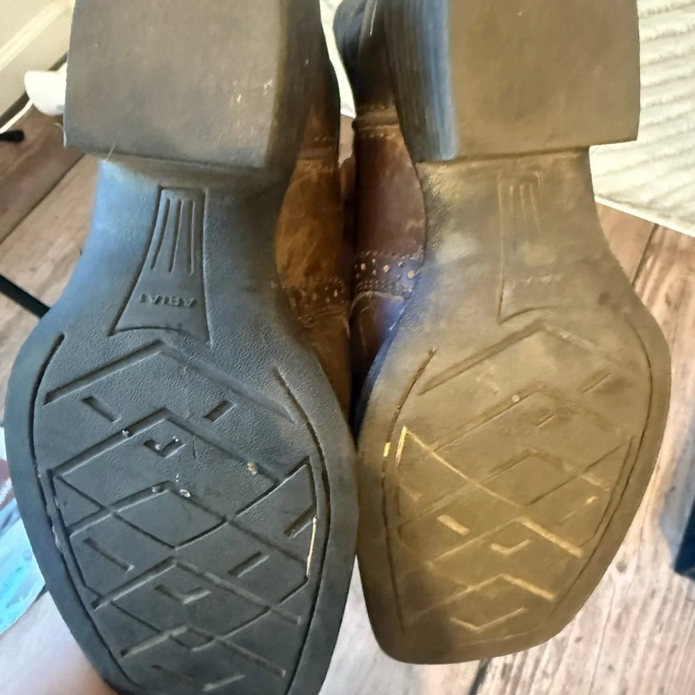 Ariat Brown and Black Kids Western Pull-On Boots